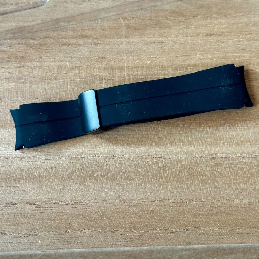 Astra‎ Straps Black Silicone Watch Band Replacement Strap